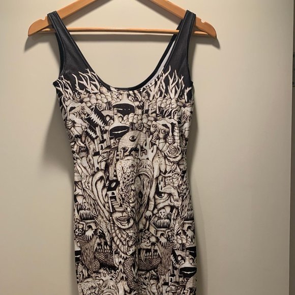 Lovely Sally Dress - Picture 2 of 3